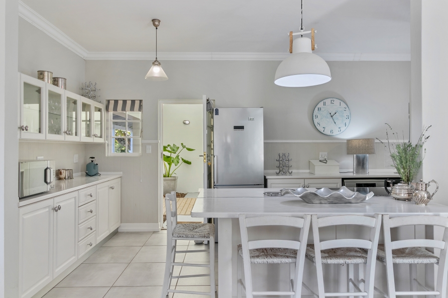 4 Bedroom Property for Sale in Belvidere Estate Western Cape